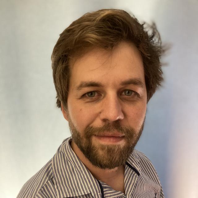 Assoc Prof Clinton Veale